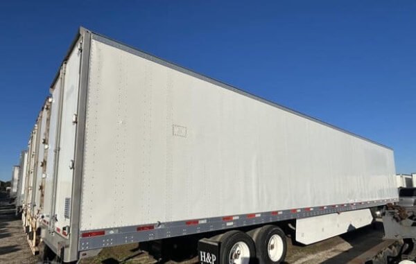 2015 UTILITY 53 4000D-X COMPOSITE FOR SALE - Image 2