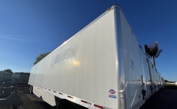 2015 UTILITY 53 4000D-X COMPOSITE FOR SALE - Image 12