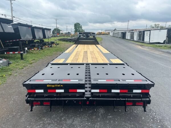Big Tex 16GN 8.5 x 30 Gooseneck Equipment Trailer – Mega Ramps - Image 3