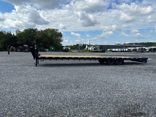 CAM Superline 8 x 40 Deckover Gooseneck Equipment Trailer - Image 6