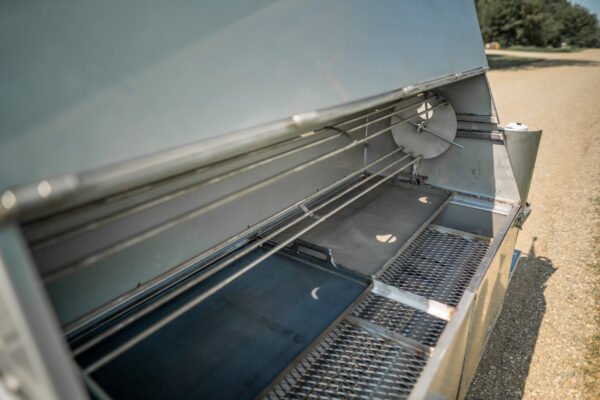 Model 7260CSS Towable Charcoal Grill – Stainless - Image 11
