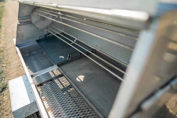 Model 7260CSS Towable Charcoal Grill – Stainless - Image 12