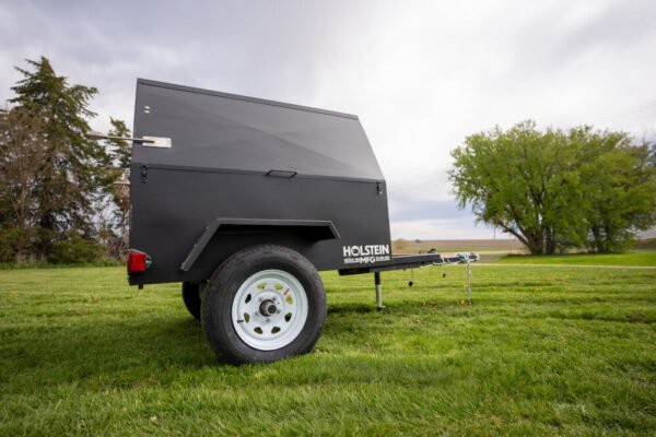 Model 4830C Towable Charcoal Grill