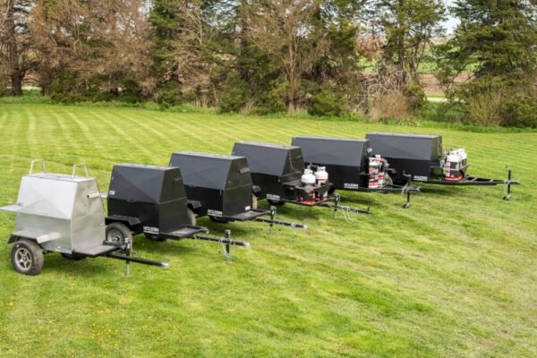 Model 4830C Towable Charcoal Grill - Image 4