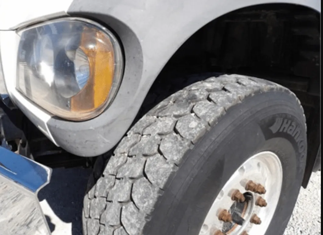 2018 GRANITE DUMP TRUCK - Image 8