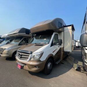 2017 Itasca Navion 24V