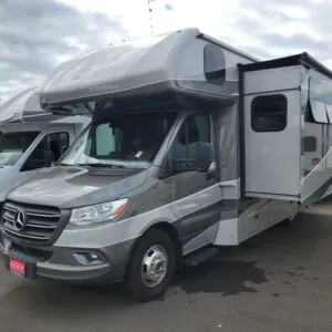 2022 Dynamax Isata 3 Series 24FW
