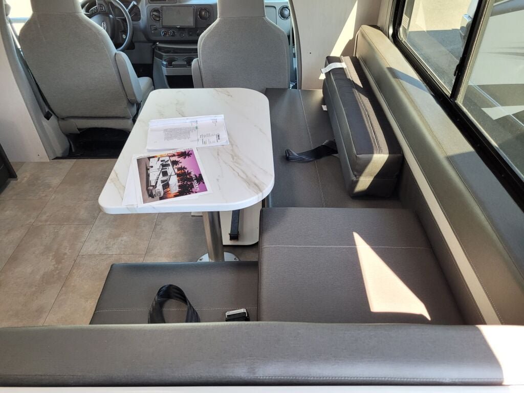 2023 Coachmen Freelander 29KB - Image 8