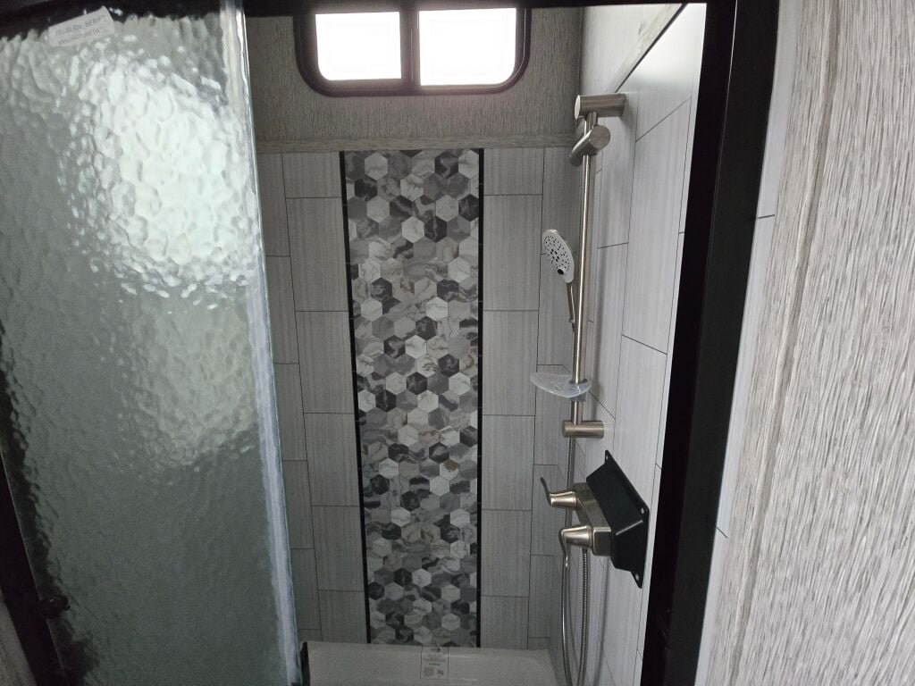 2024 Crossroads Hampton 378DBB - Image 12