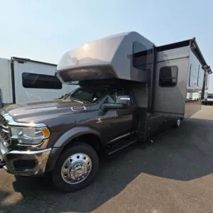 2025 Dynamax Isata 5 Series 30FW