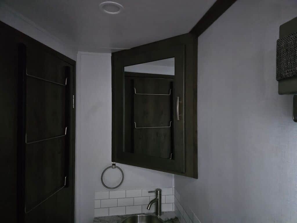 2025 Dynamax Isata 5 Series 30FW - Image 19