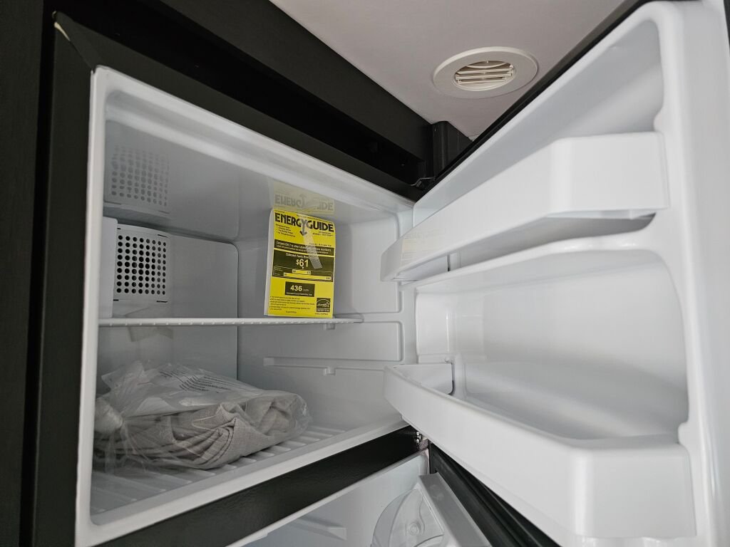 2025 Thor Motor Coach Omni AX29 - Image 21