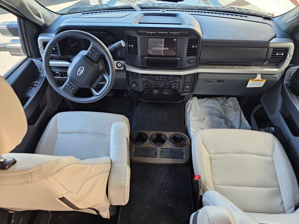 2025 Thor Motor Coach Omni AX29 - Image 8